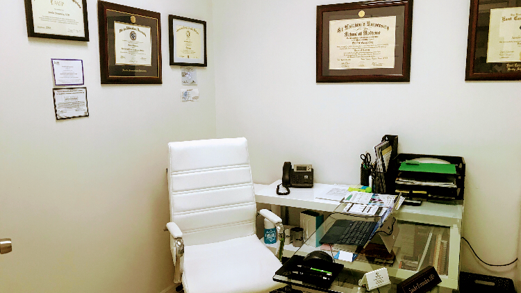 Dr. Sander Fernandez, MD | 1654 N Semoran Blvd #148, Orlando, FL 32807 | Phone: (407) 965-6159