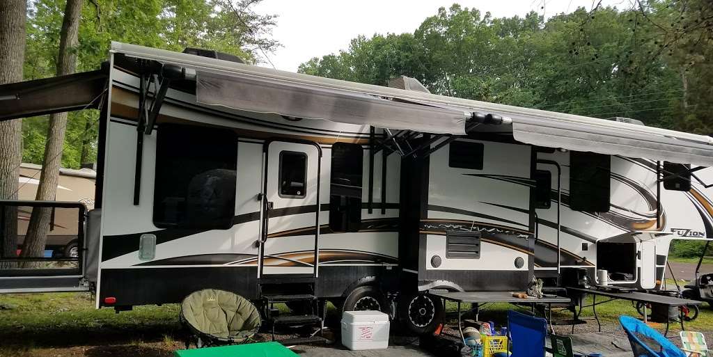 Boulder Woods Campground | 1050 Skymount Rd, Green Lane, PA 18054, USA | Phone: (215) 257-7178