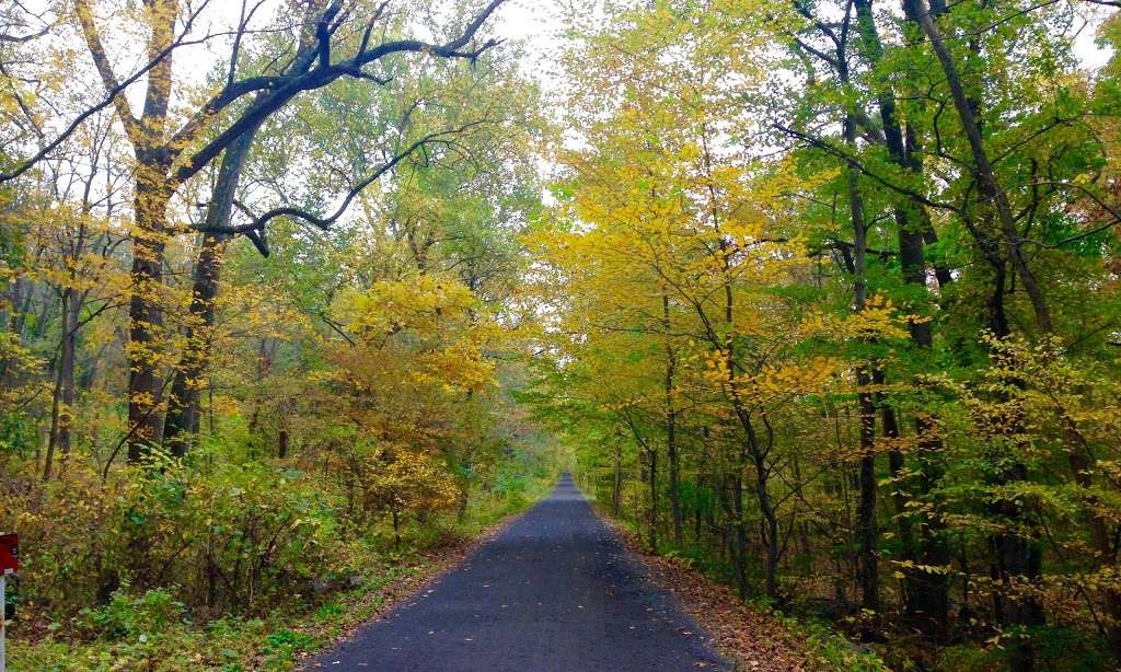 Pennypack Trail Byberry Rd. Trailhead | 1750 Byberry Rd, Huntingdon Valley, PA 19006, USA | Phone: (215) 947-3477