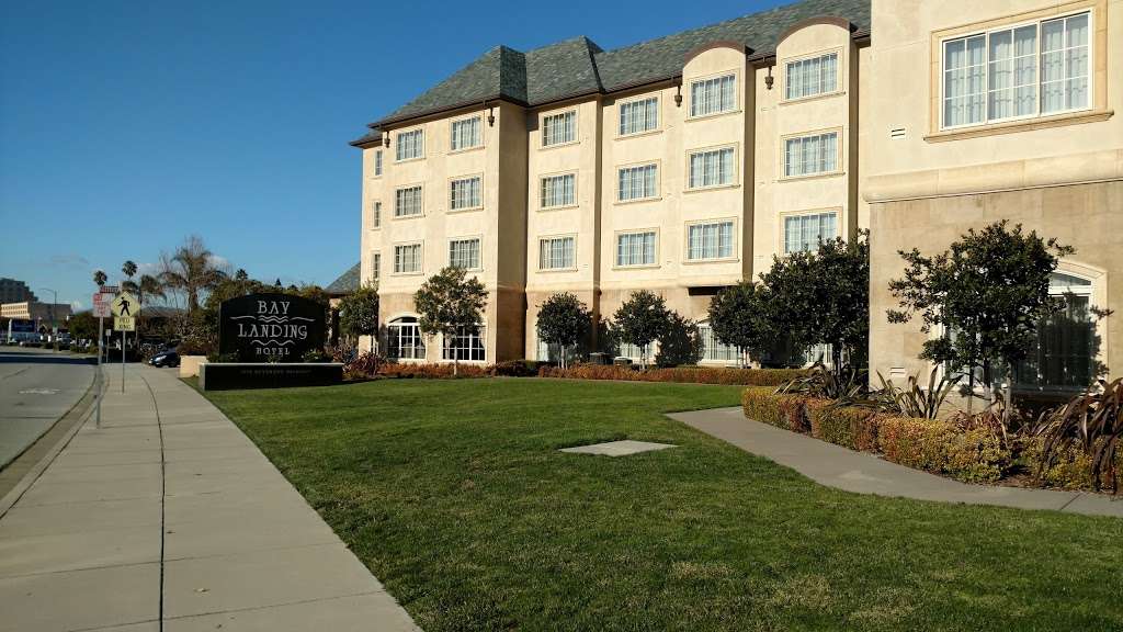 Bay Landing Hotel | 1550 Old Bayshore Hwy, Burlingame, CA 94010, USA | Phone: (650) 259-9000