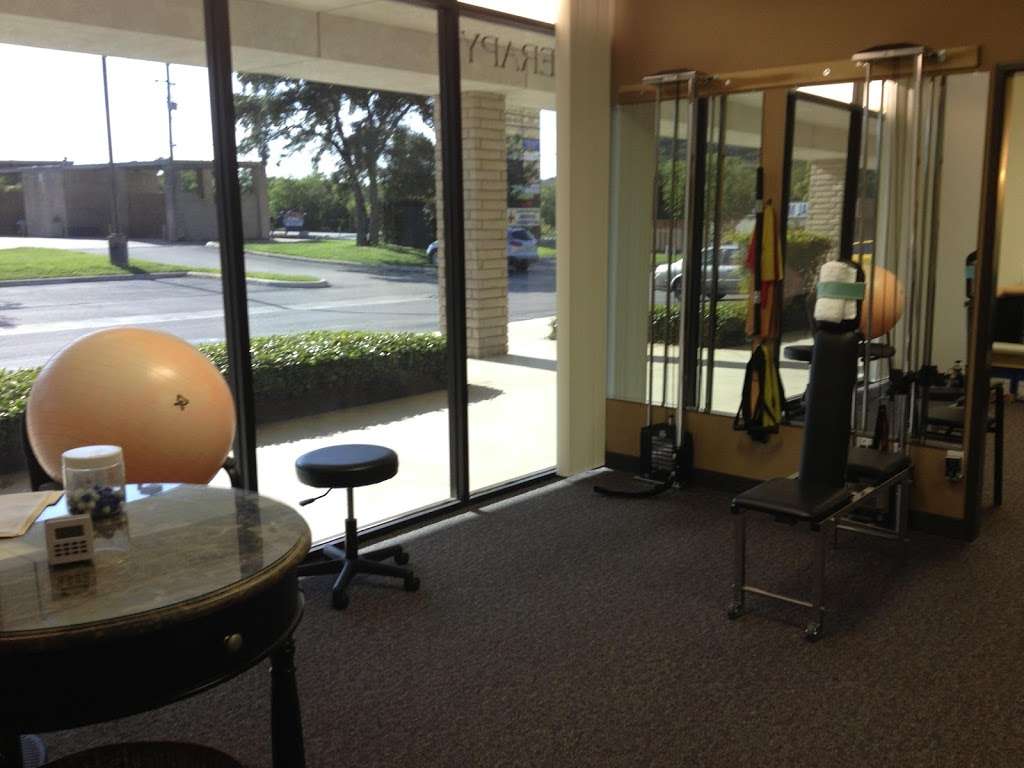 Barnes Physical Therapy | 24165 IH-10 West, Suite 202, San Antonio, TX 78257, USA | Phone: (210) 979-7500