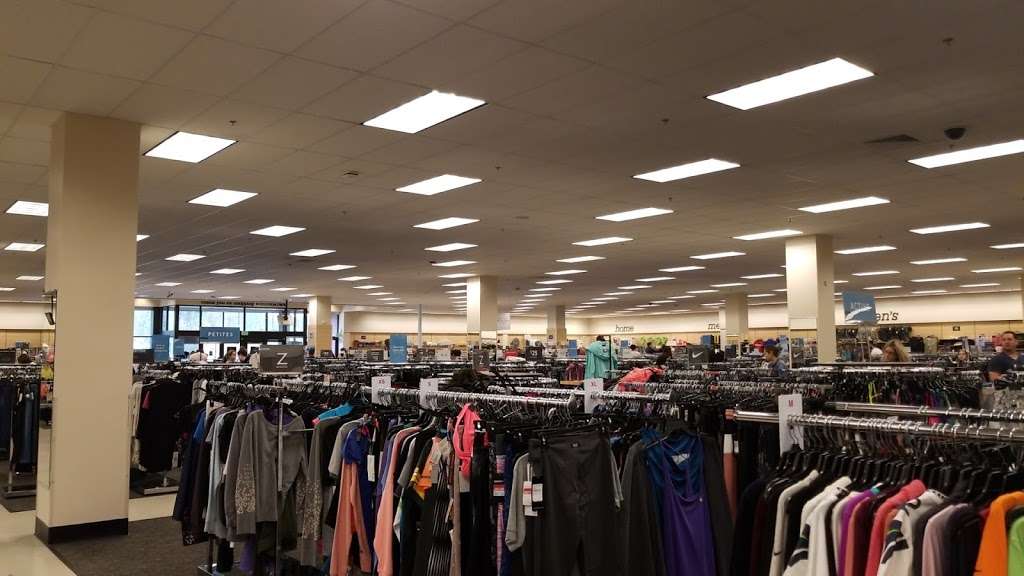 Nordstrom Rack Middlesex Commons | 43 Middlesex Turnpike Ste 5, Burlington, MA 01803, USA | Phone: (781) 345-4960