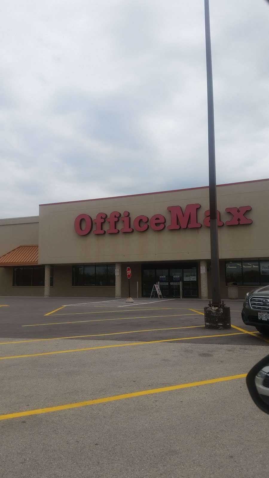 OfficeMax | 2840 Heritage Dr, Delafield, WI 53018 | Phone: (262) 646-7860