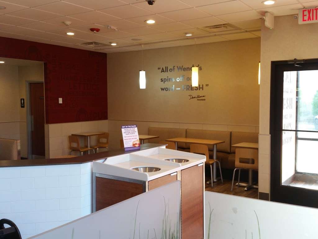 Wendys | 1210 E Jericho Turnpike, Huntington, NY 11743 | Phone: (631) 351-4645