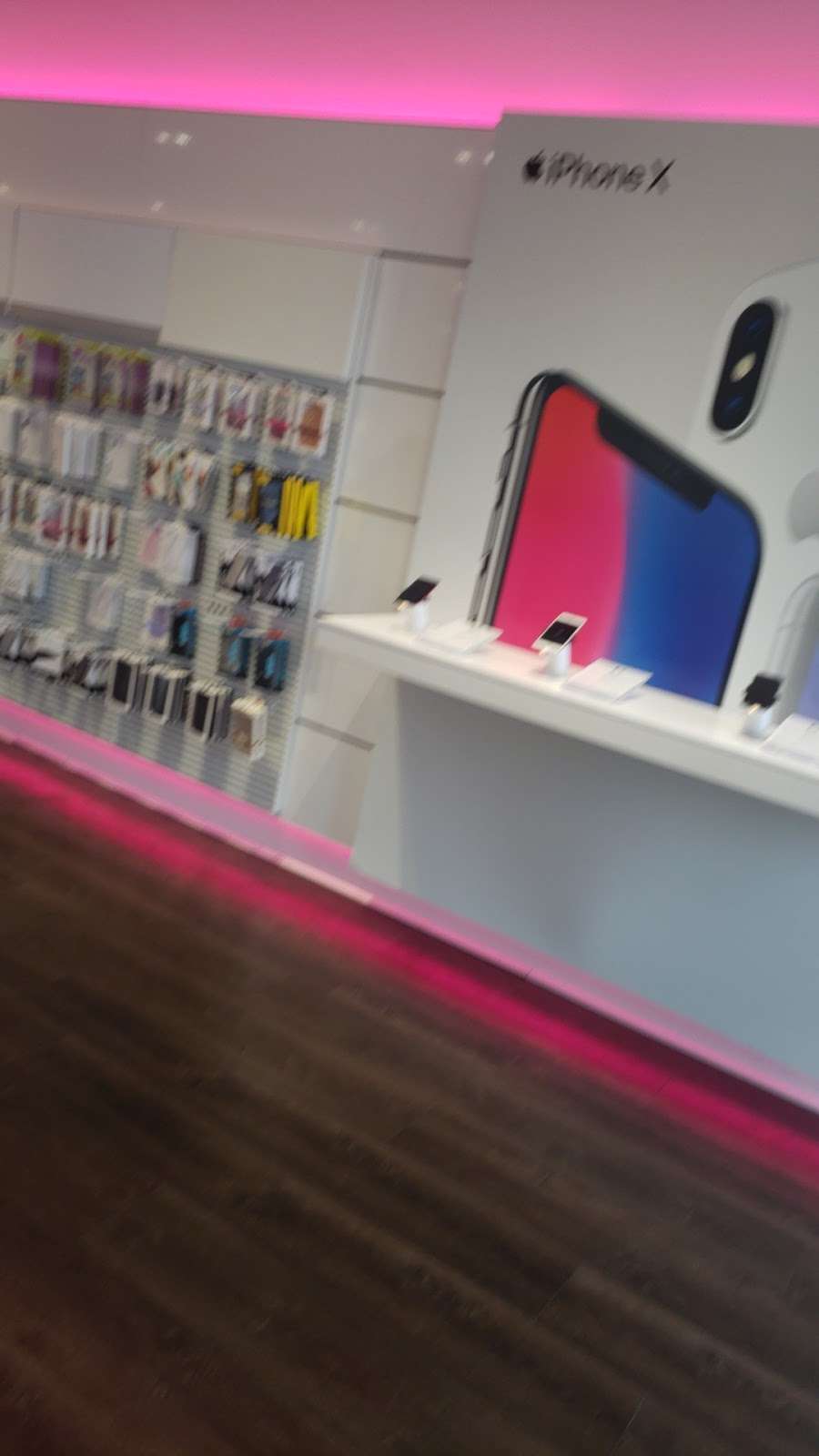 T-Mobile | 24701 Southwest Fwy #400, Rosenberg, TX 77471, USA | Phone: (281) 232-8740