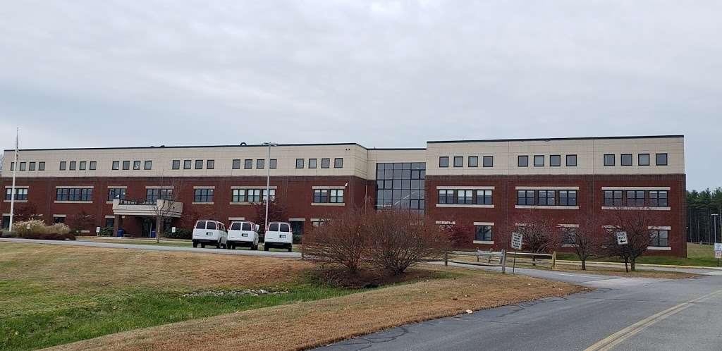 Hollis Brookline High School | 24 Cavalier Ct, Hollis, NH 03049, USA | Phone: (603) 821-4477