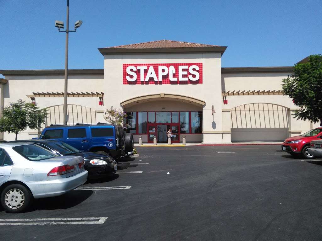 Staples | 3451 W Century Blvd, Inglewood, CA 90303 | Phone: (310) 673-6800