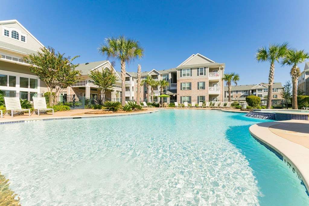 Luxe at Katy Apartments | 22631 Colonial Pkwy, Katy, TX 77449, USA | Phone: (281) 843-9889