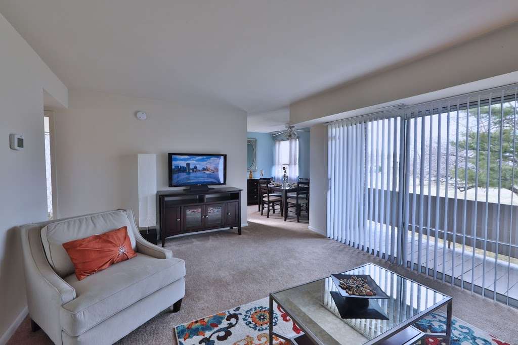 Charlesmont Apartment Homes | 3000 Wallford Dr, Dundalk, MD 21222, USA | Phone: (410) 216-4132