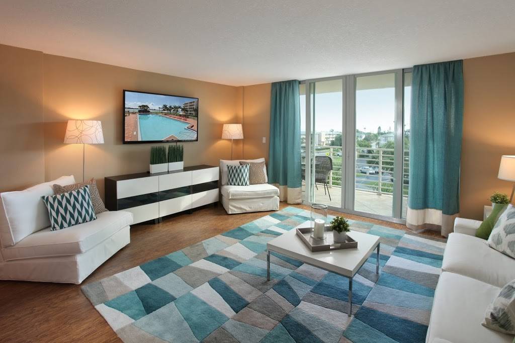 Waters Pointe Apartments | 1885 Shore Dr S, South Pasadena, FL 33707, USA | Phone: (727) 361-2599