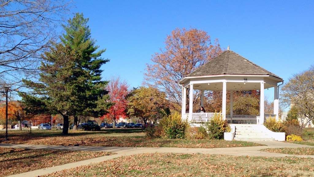 Haskell Indian Nations University | 155 E Indian Ave, Lawrence, KS 66046, USA | Phone: (785) 749-8404