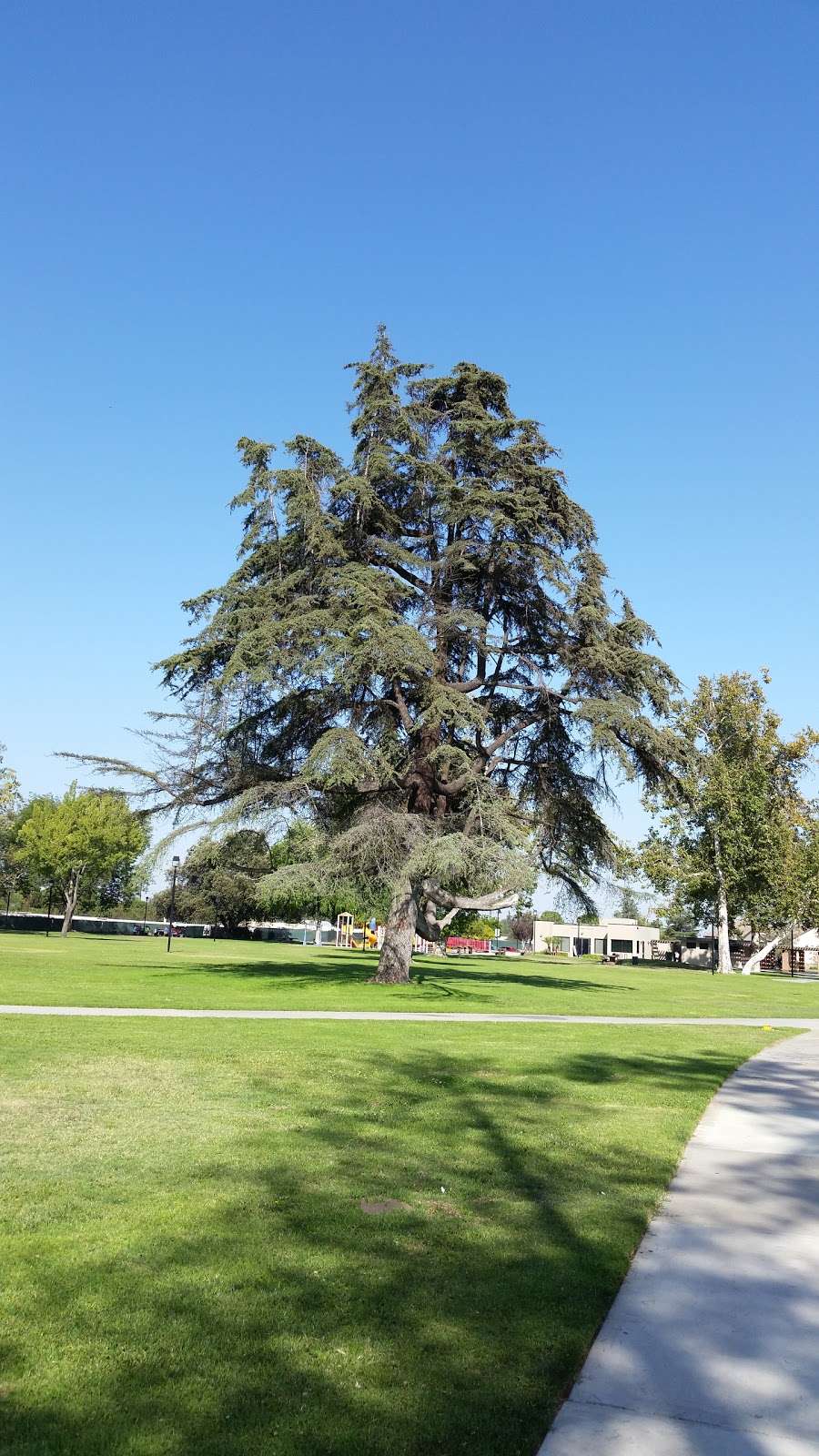 Norwalk Park | 13000 Clarkdale Ave, Norwalk, CA 90650, USA | Phone: (562) 929-5702