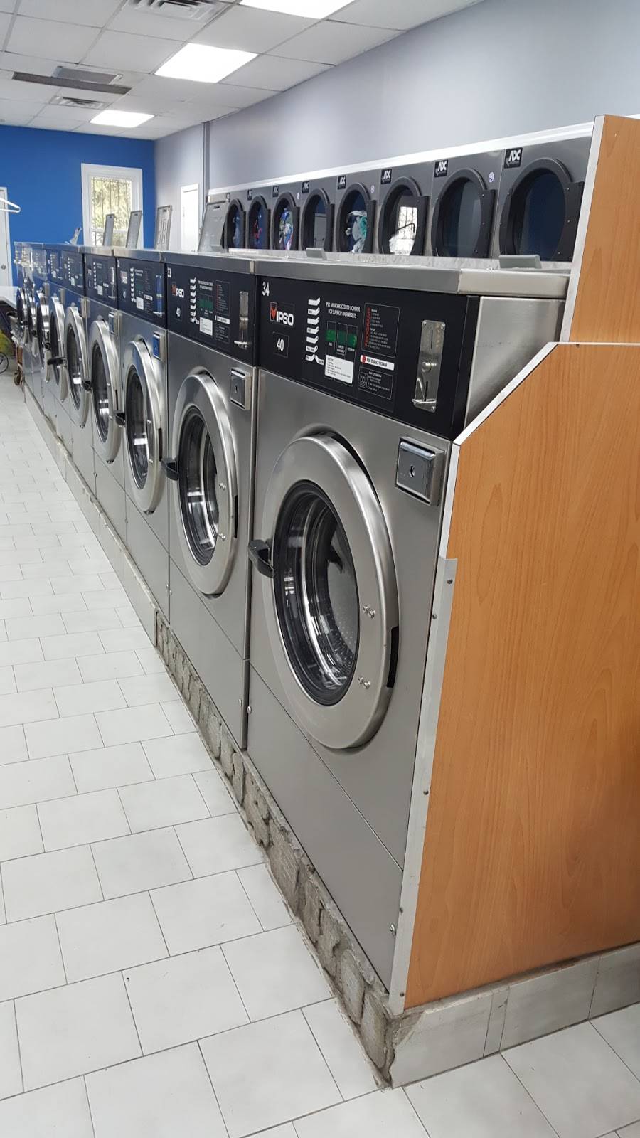 Laundromat Center | 143 Kearny Ave #2407, Kearny, NJ 07032, USA | Phone: (201) 997-8485