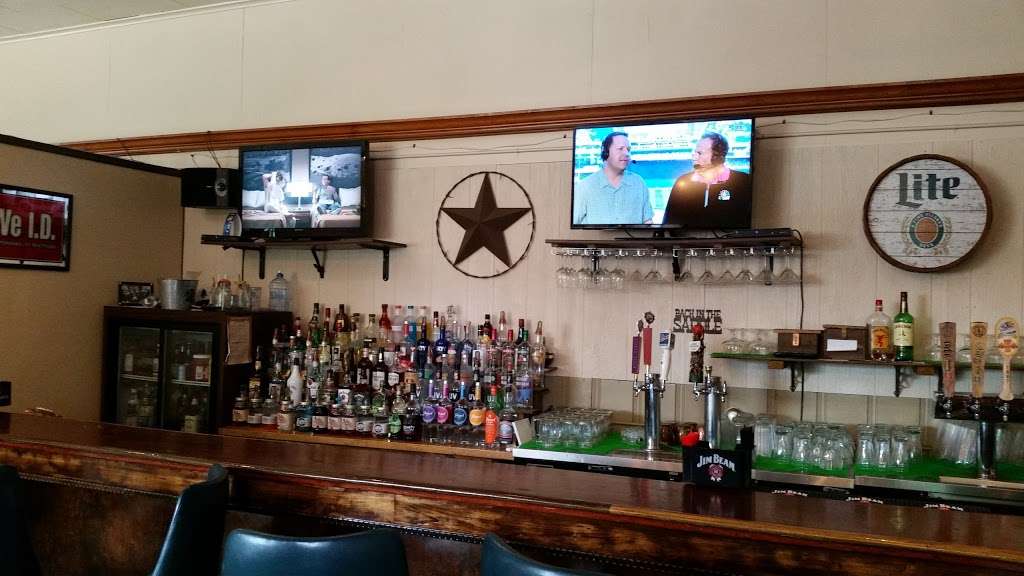 The Bullpen | 1014 Johnson St, Streator, IL 61364, USA | Phone: (815) 510-9465