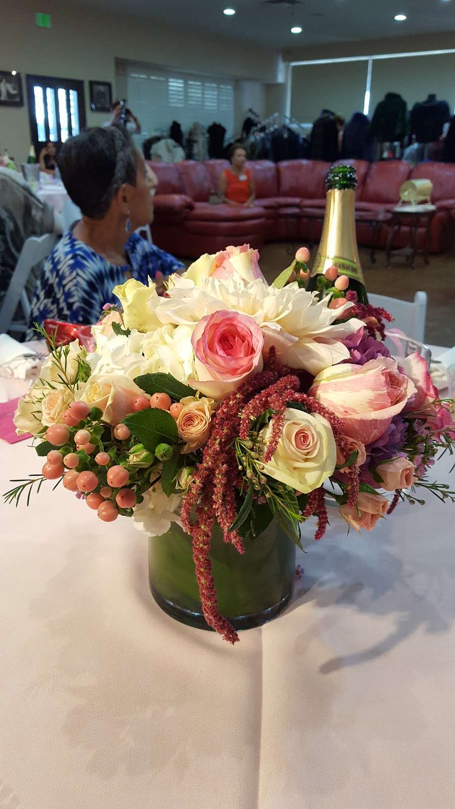 Inglewood Park Flower Shop | 3803 W Manchester Blvd, Inglewood, CA 90305, USA | Phone: (310) 412-3366