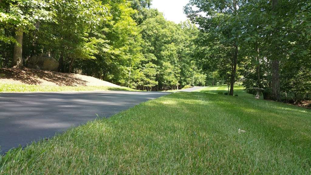 Popes Head Park Playground | 5600 Quiet Brook Rd, Fairfax, VA 22030, USA