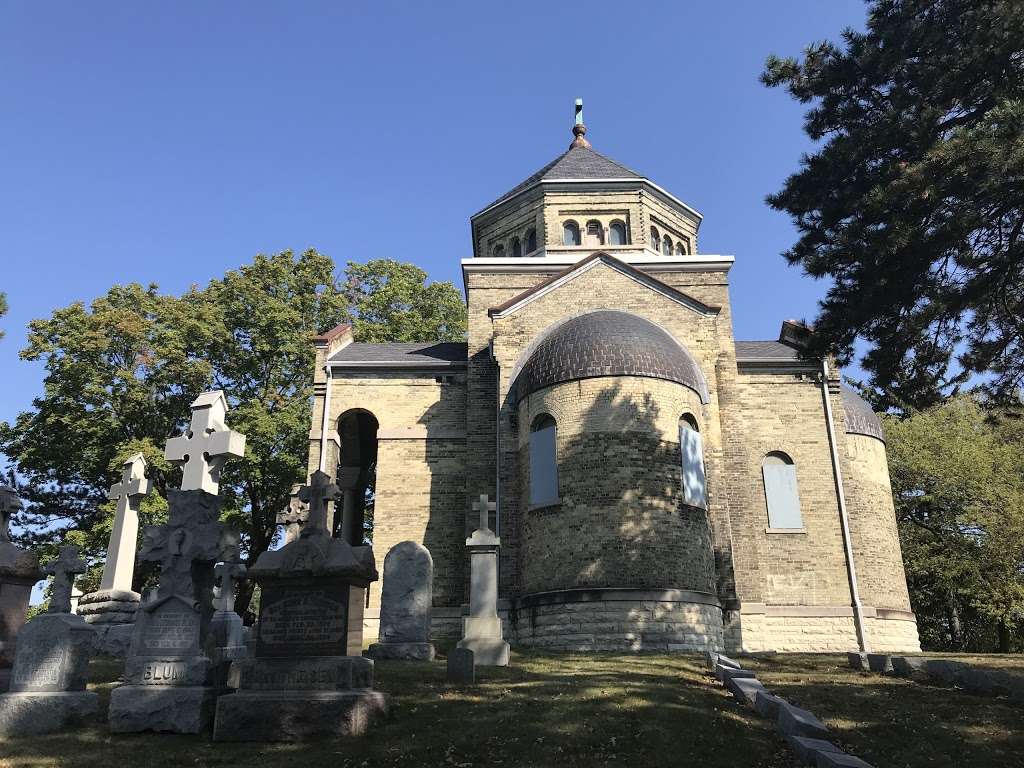 Calvary Cemetery & Mausoleum | 5503 W Bluemound Rd, Milwaukee, WI 53208, USA | Phone: (414) 438-4430