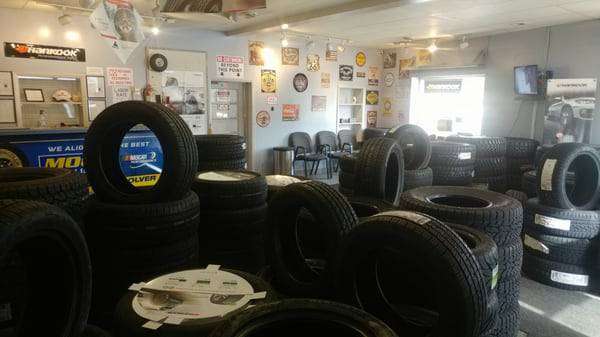 York Tire & Auto Service | 890 W Broadway, Red Lion, PA 17356, USA | Phone: (717) 244-3000