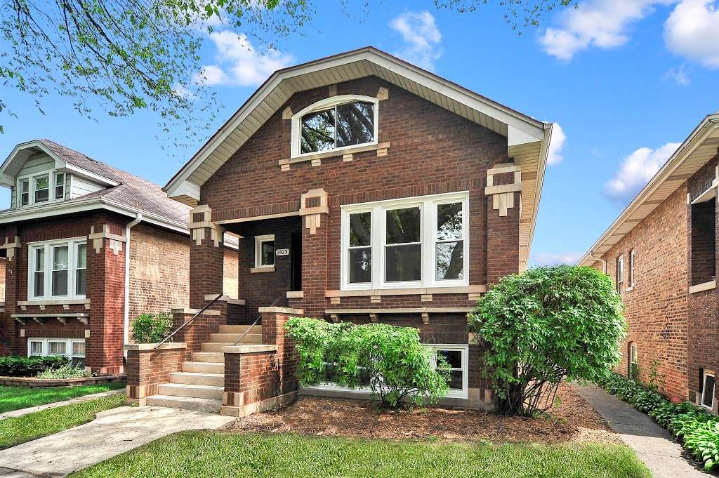 Invitation Homes - Chicago | 5509 N Cumberland Ave, Chicago, IL 60656, USA | Phone: (773) 893-1250