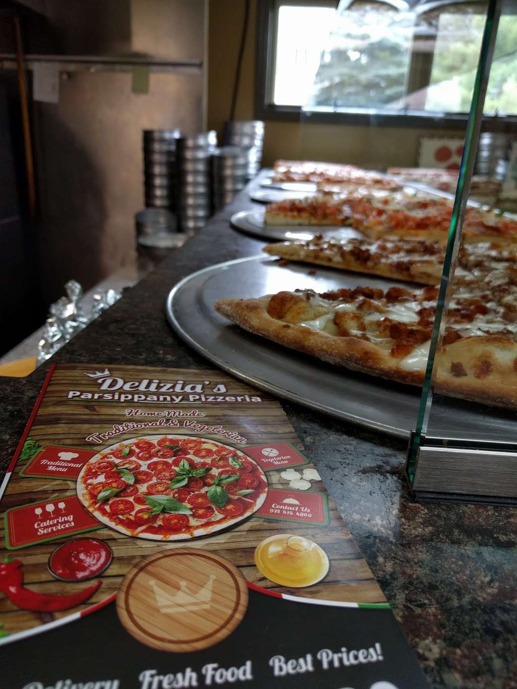 Delizia Parsippany Pizzeria | 157 Halsey Rd, Parsippany, NJ 07054, USA | Phone: (973) 515-4800