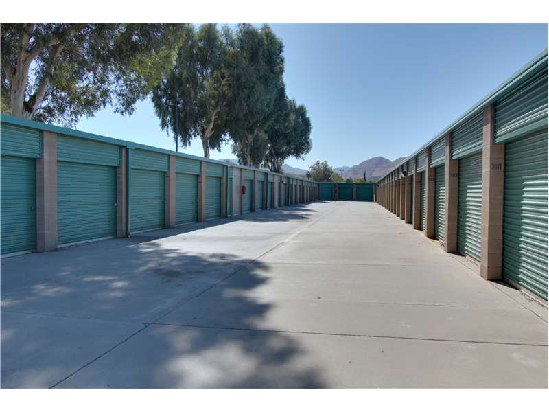 Extra Space Storage | 155 W Club Center Dr, San Bernardino, CA 92408, USA | Phone: (909) 825-9000