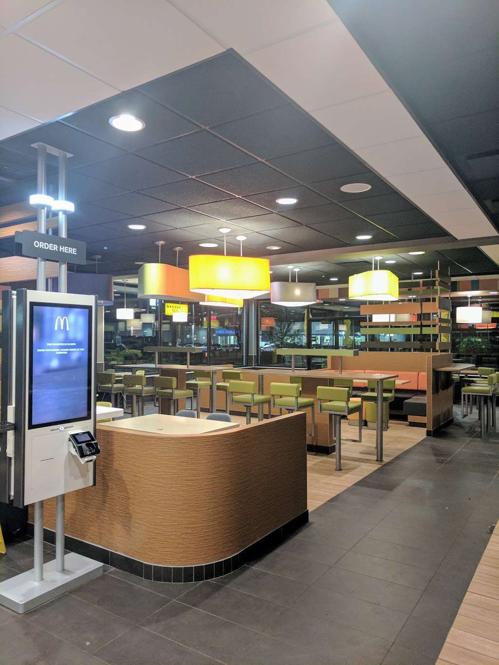 McDonalds | 1244 Geneva St, Delavan, WI 53115, USA | Phone: (262) 728-8101