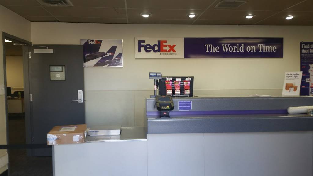 FedEx Ship Center | 6531 W 56th Ave, Arvada, CO 80002 | Phone: (800) 463-3339