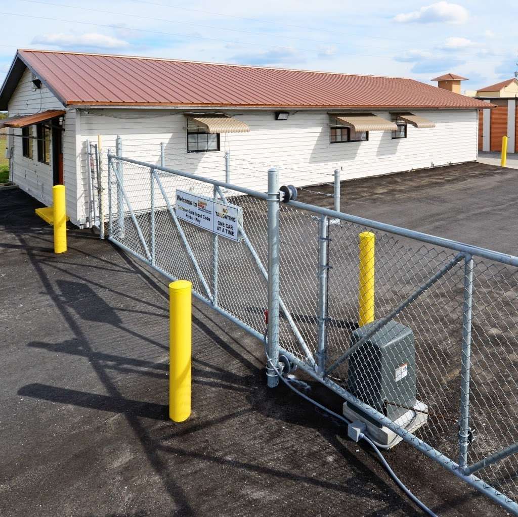 Storage Zone Self Storage and Business Centers | 2323 Holly Hill Tank Rd # 2, Davenport, FL 33837, USA | Phone: (863) 424-3031