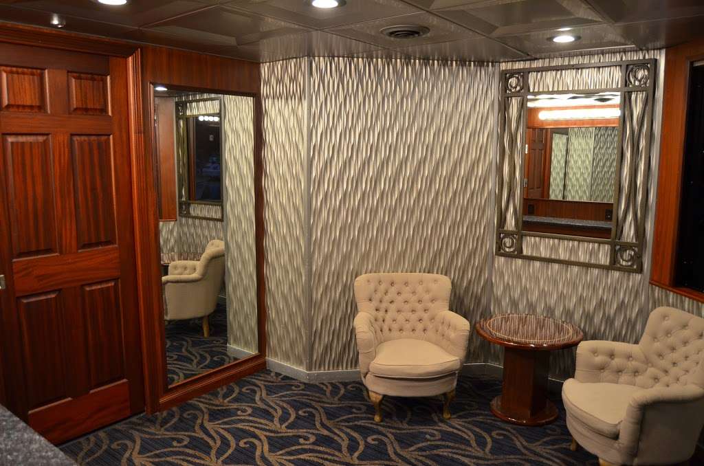 National Elite Yacht Charter | 165 Waterfront St, National Harbor, MD 20745 | Phone: (202) 554-8000