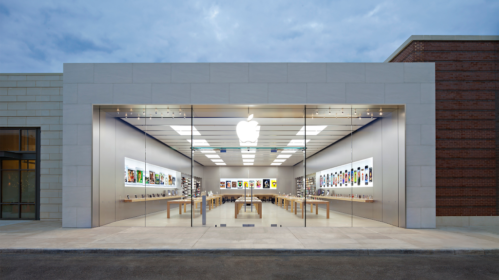 Apple Potomac Town Center | 15100 Potomac Town Pl, Woodbridge, VA 22191, USA | Phone: (703) 986-2030