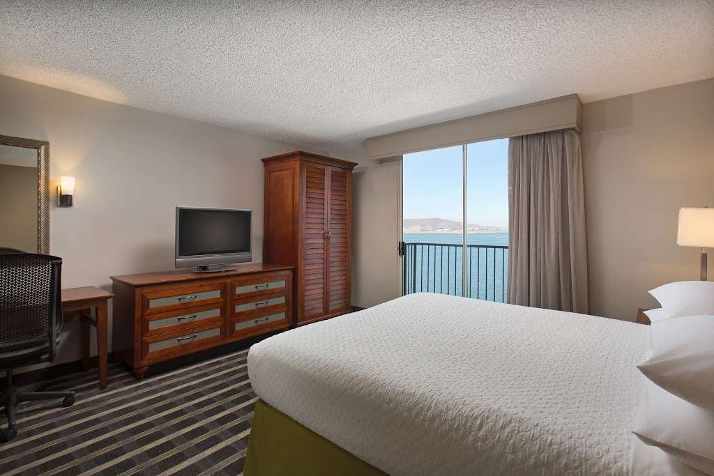 Embassy Suites by Hilton San Francisco Airport Waterfront | 150 Anza Blvd, Burlingame, CA 94010, USA | Phone: (650) 342-4600