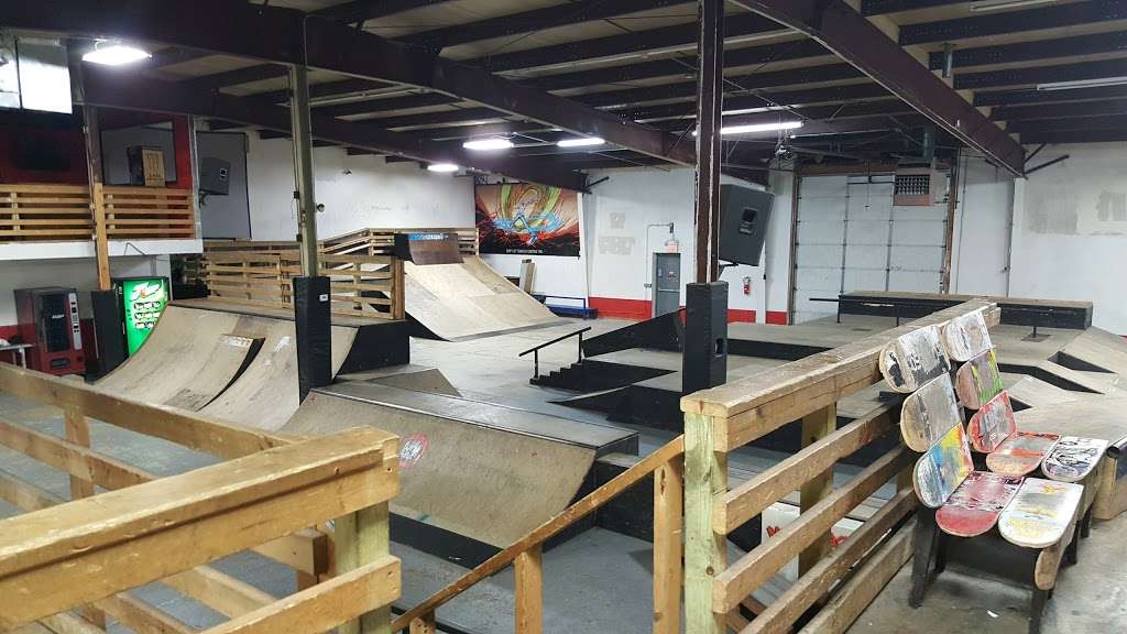 Asylum Skate Park | 29850 North Skokie Hwy, Lake Bluff, IL 60044 | Phone: (847) 578-5103