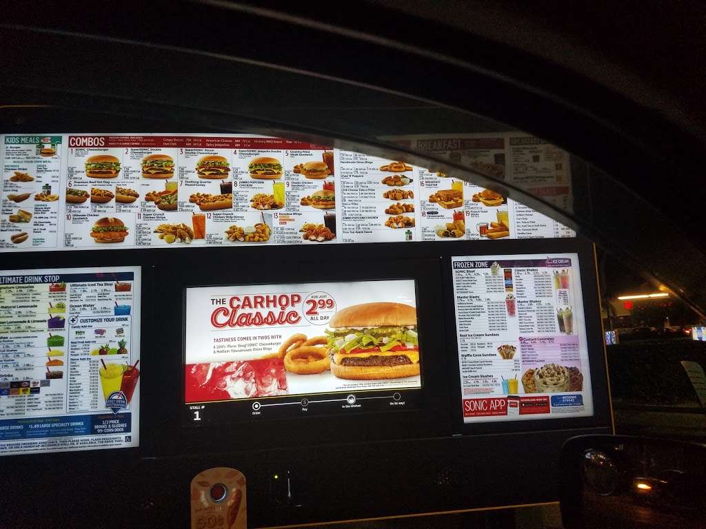 Sonic Drive-In | 5902 Hillcroft St, Houston, TX 77036, USA | Phone: (713) 953-1311