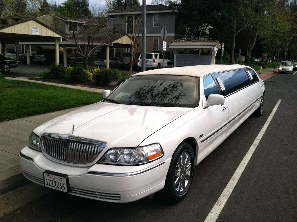 Town car and Limousine service | 2600 Decoto Rd, Union City, CA 94587, USA | Phone: (925) 209-4512