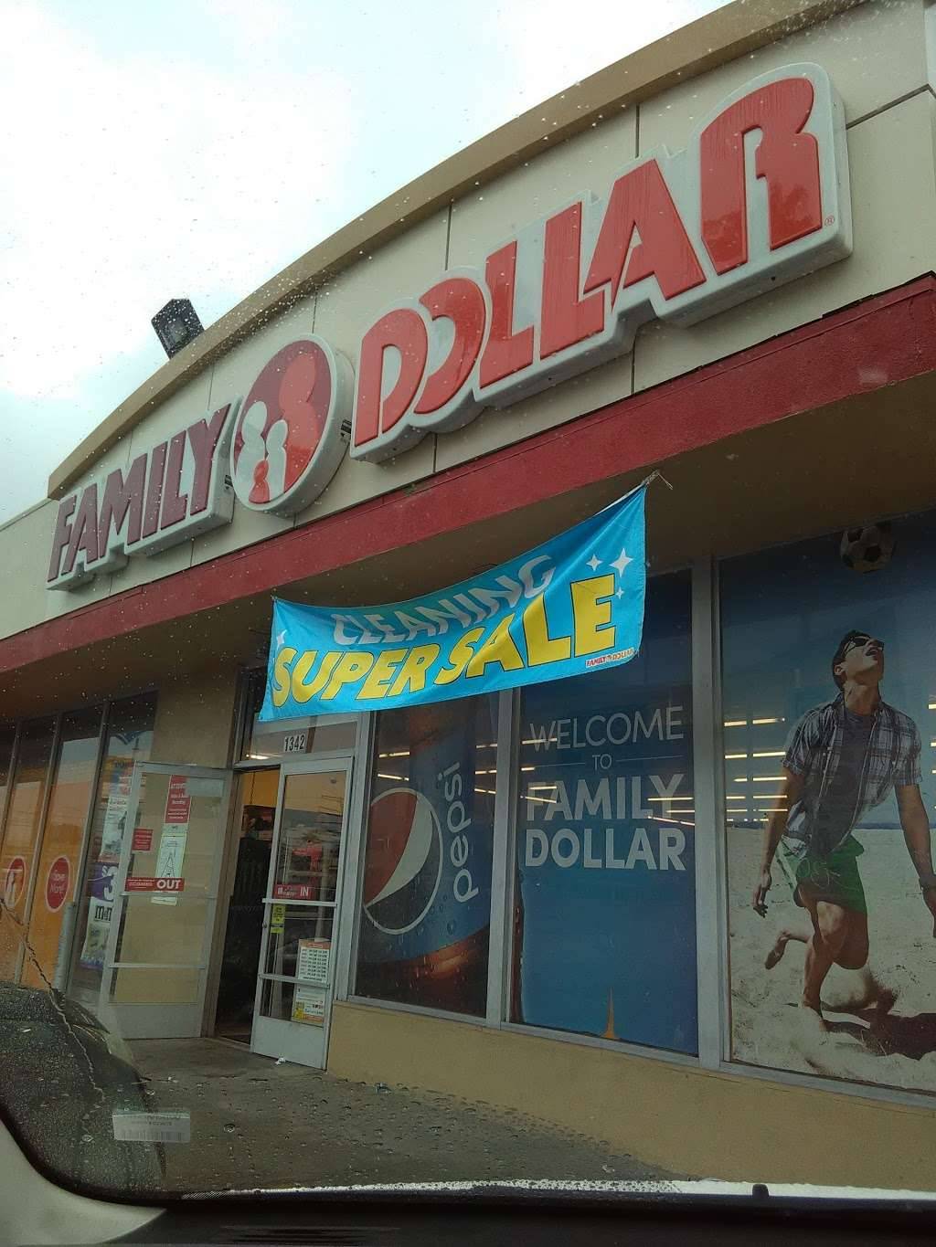 Family Dollar | 1342 N Avalon Blvd, Wilmington, CA 90744, USA | Phone: (310) 847-6276