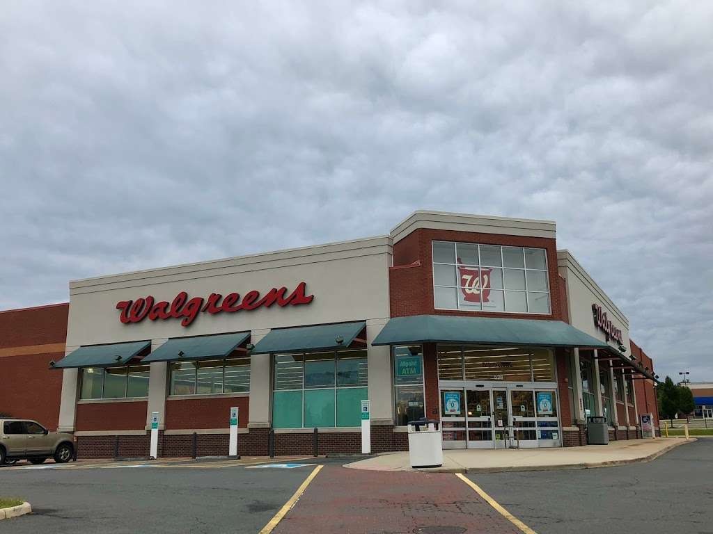 Walgreens | 526 Fort Evans Rd NE, Leesburg, VA 20176, USA | Phone: (571) 209-5631