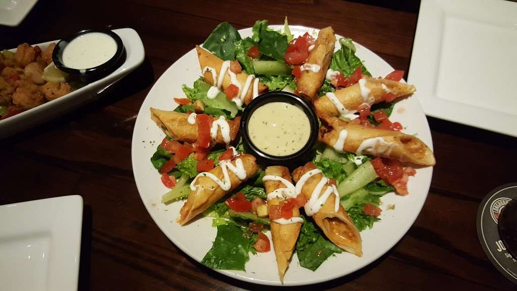 LongHorn Steakhouse | 2504 W International Speedway Blvd, Daytona Beach, FL 32114, USA | Phone: (386) 258-3313