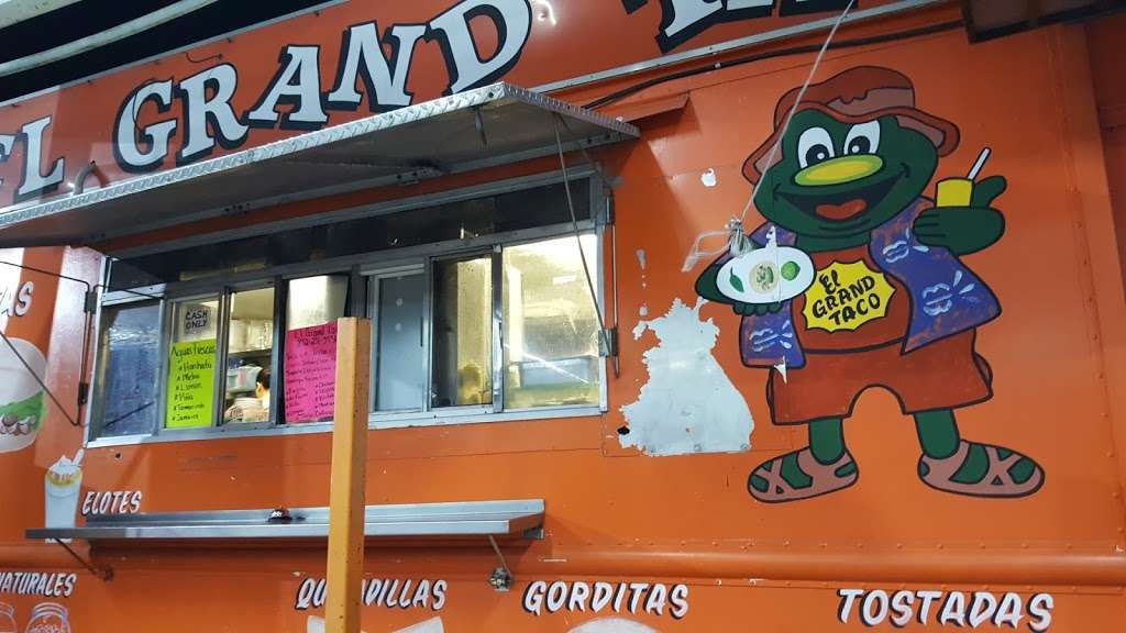 El Grand Taco | 10407 Veterans Memorial Dr, Houston, TX 77038 | Phone: (832) 231-3436