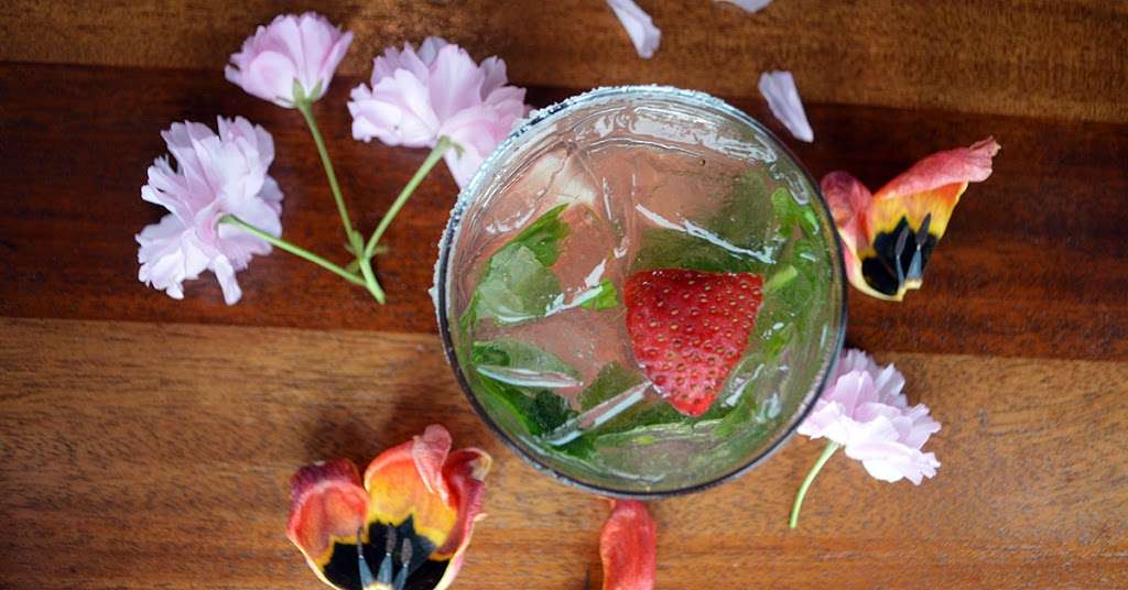 Not Your Average Joes | 70 University Ave, Westwood, MA 02090, USA | Phone: (781) 355-4400