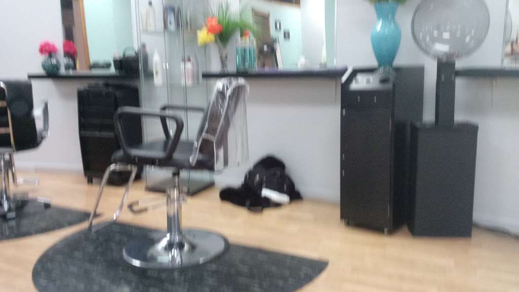 Salon 21 & Spa | 375 E Bailey Rd, Naperville, IL 60565, USA | Phone: (630) 355-8661