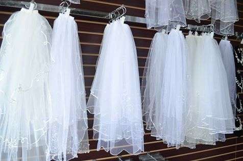 Orlando Bridal Warehouse | 2120 33rd St, Orlando, FL 32839, USA | Phone: (407) 933-3464