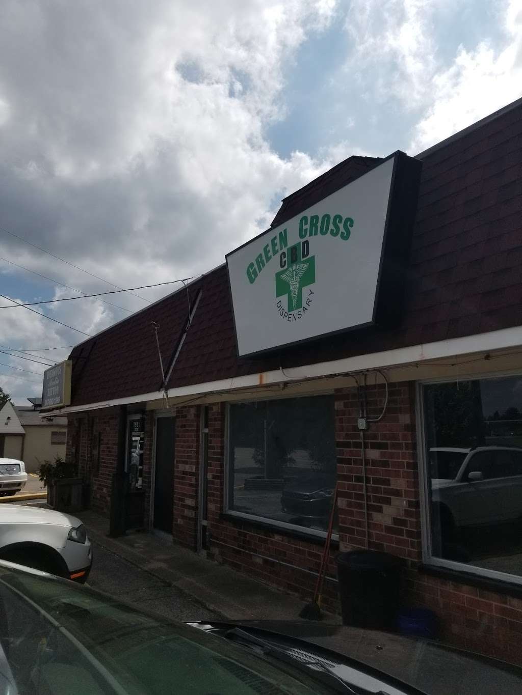 Green Cross CBD Dispensary | 7919 Southeastern Ave, Indianapolis, IN 46239 | Phone: (317) 527-9376