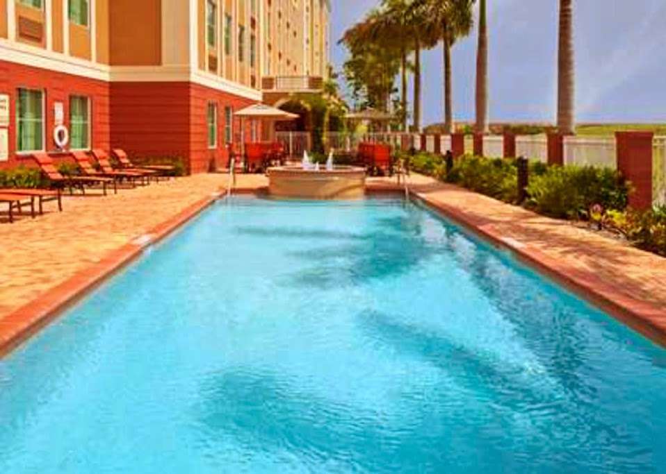 Hampton Inn & Suites Ft. Lauderdale/Miramar | 10990 Marks Way, Miramar, FL 33025, USA | Phone: (954) 430-5590
