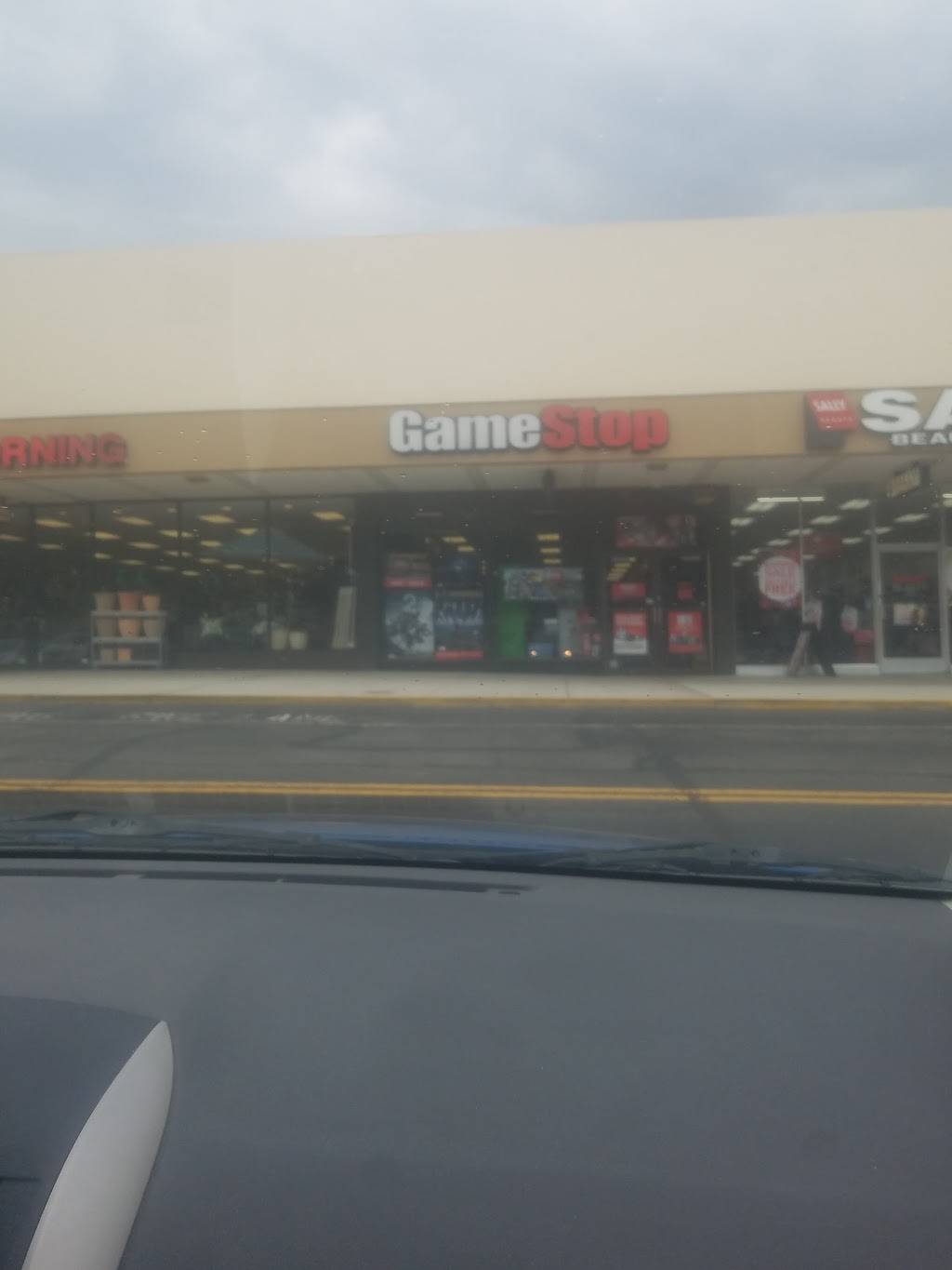 GameStop | 645 Clairton Blvd, Pleasant Hills, PA 15236 | Phone: (412) 650-8480