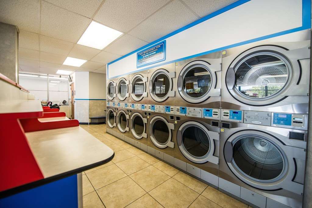 Lucys Fluff N Fold Laundromat & Dry Cleaning | 2806 W Lincoln Ave, Anaheim, CA 92801, USA | Phone: (714) 905-6555