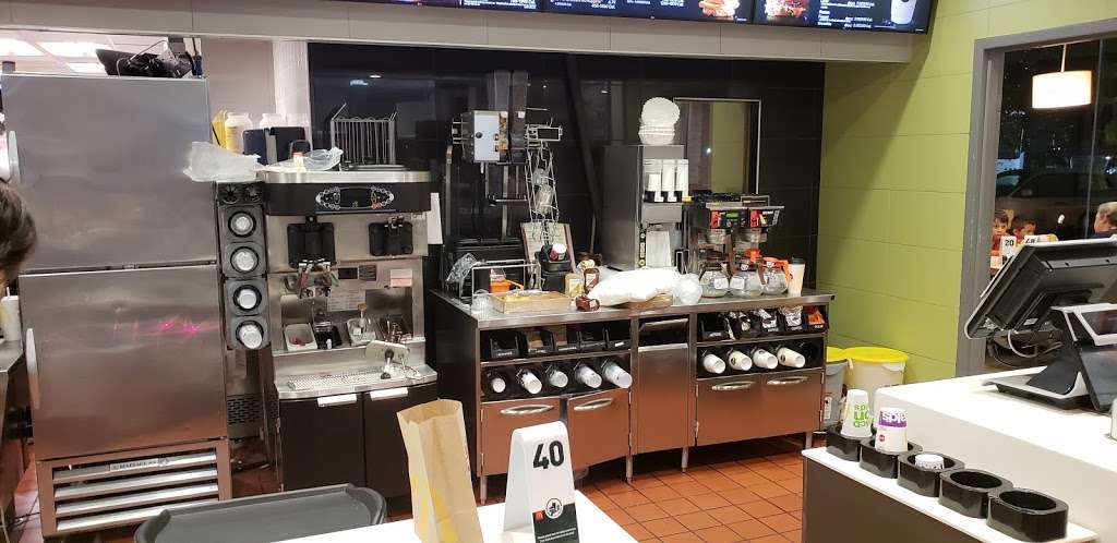 McDonalds | 3420 US Hwy 98 N, Lakeland, FL 33809 | Phone: (863) 858-3009