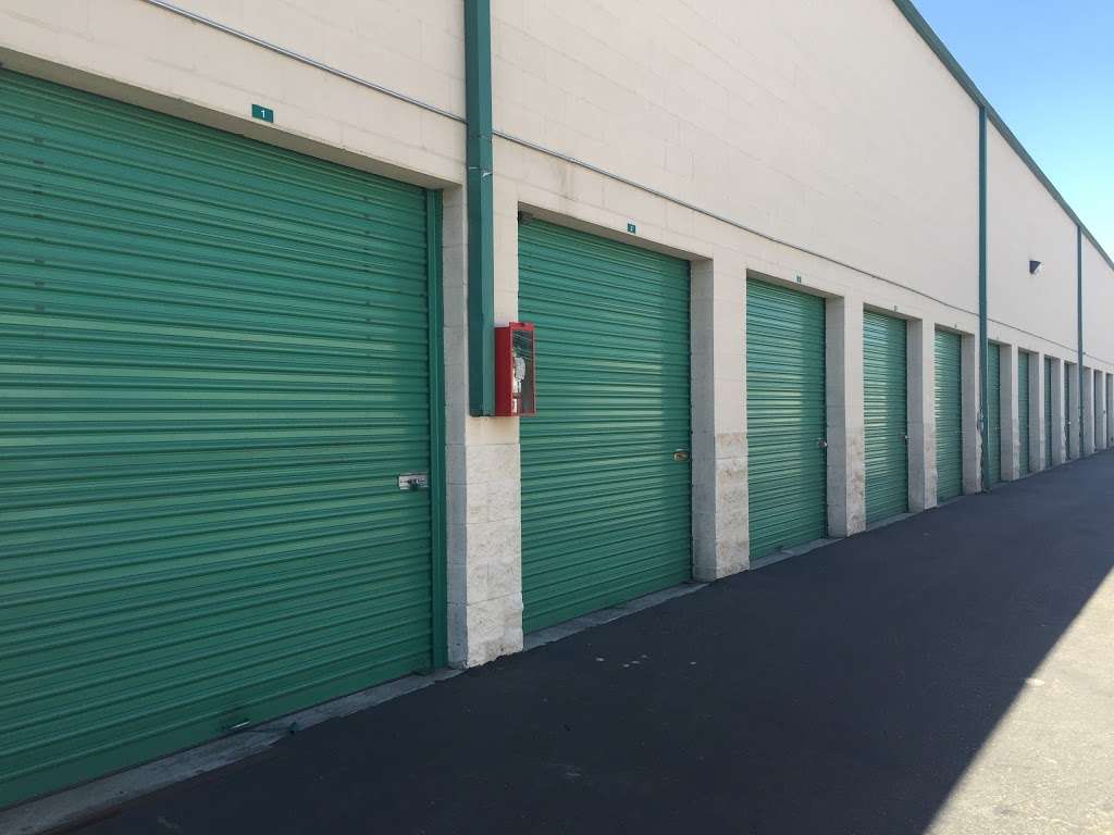 Extra Space Storage | 4664 Lincoln Ave, Cypress, CA 90630 | Phone: (714) 821-7143