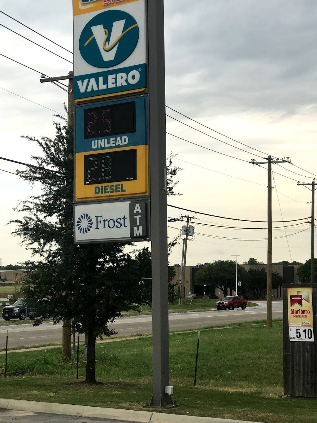 Valero | 1013 S Blue Mound Rd, Fort Worth, TX 76131, USA | Phone: (817) 232-4012