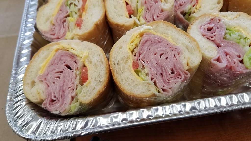 Mom and Dads Deli | 6345 S Central Ave, Chicago, IL 60638, USA | Phone: (773) 767-3354