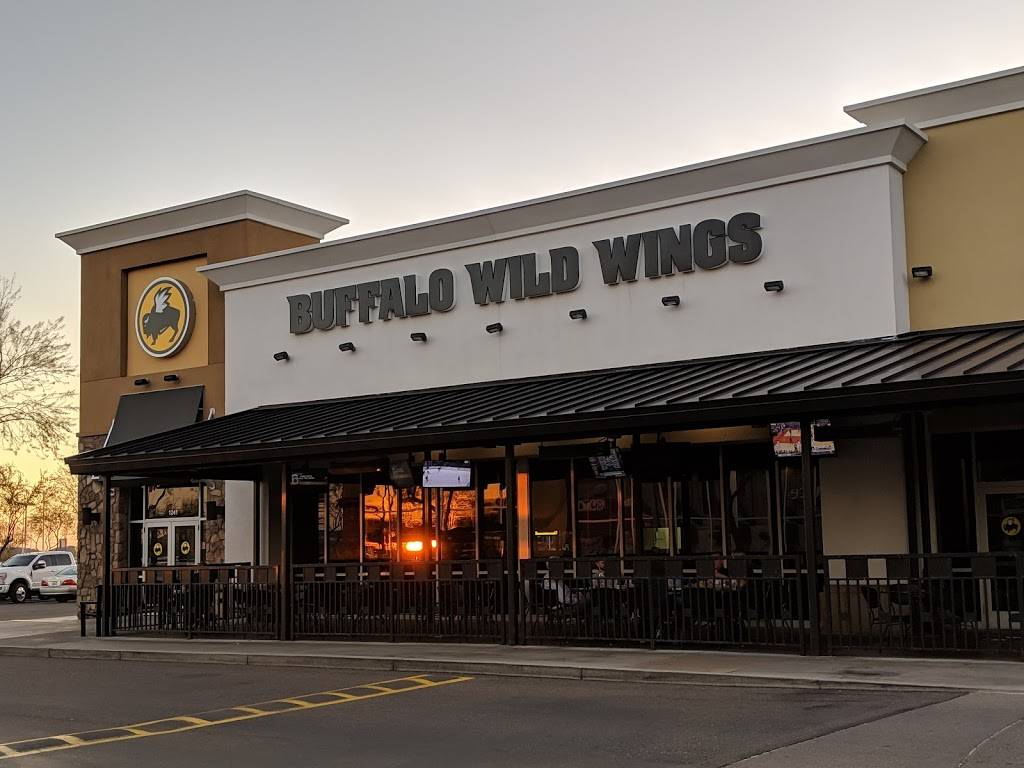 Buffalo Wild Wings | 2510 W Happy Valley Rd #1241, Phoenix, AZ 85085, USA | Phone: (623) 207-6900